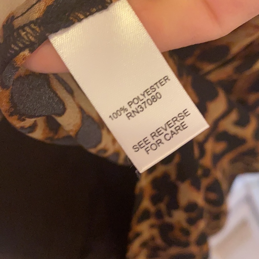 CATO Est. 1946 leopard animal print blouse gold metal SMALL​​ - Picture 8 of 14